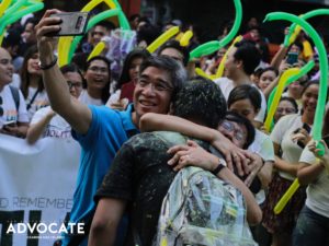IL studes gather to mark end of 2019 Bar Exams