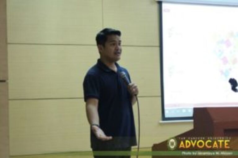 Jiggy Manicad visits FEU
